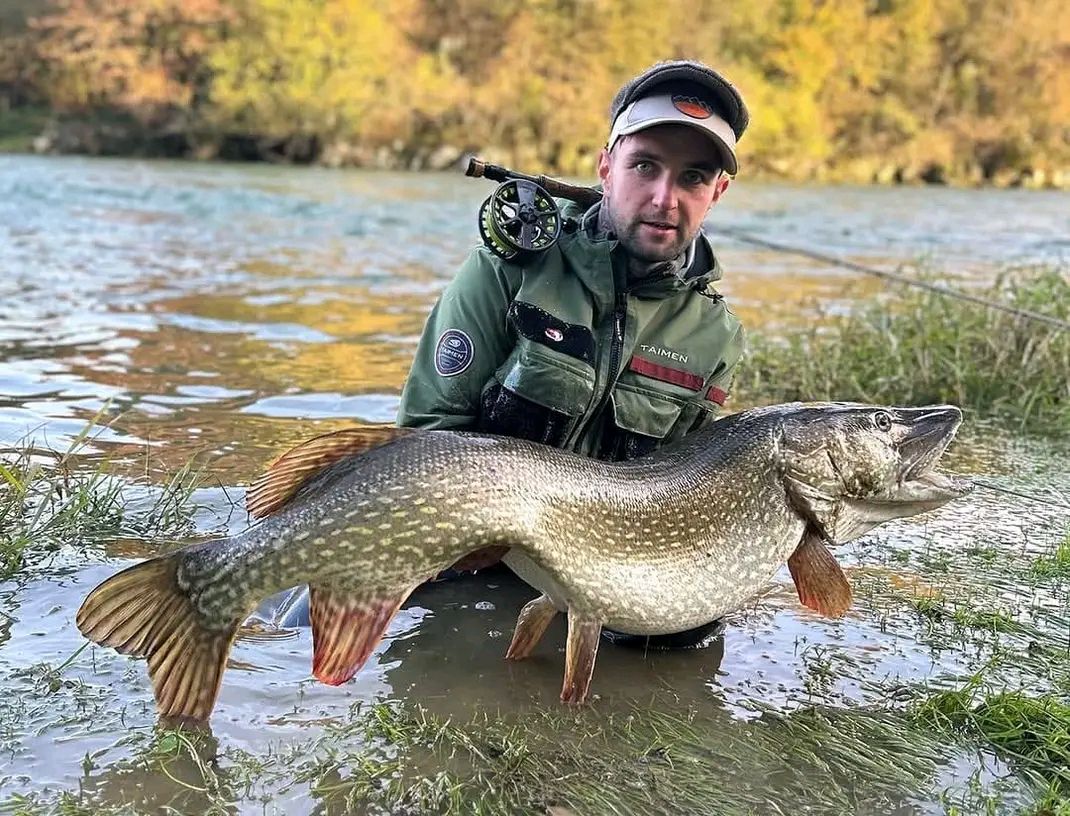 gian-pike-fly-fishing-river.jpg