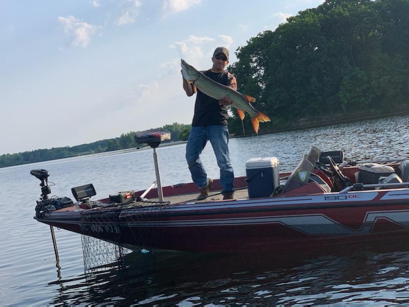 michigan-musky-strike-king-8-0-squarebill.jpg